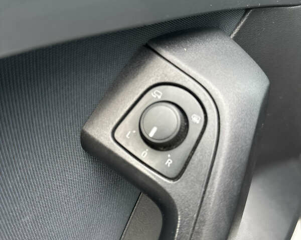 Сеат Ateca, объемом двигателя 0 л и пробегом 91 тыс. км за 17800 $, фото 11 на Automoto.ua