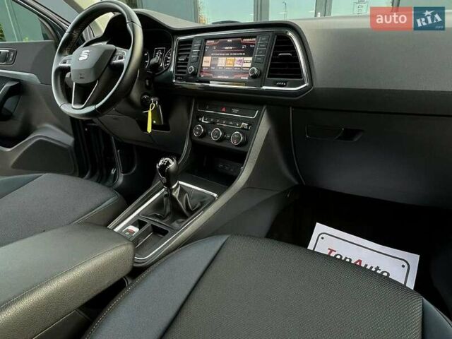 Серый Сеат Ateca, объемом двигателя 1.6 л и пробегом 175 тыс. км за 11000 $, фото 11 на Automoto.ua