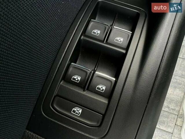 Серый Сеат Ateca, объемом двигателя 1.6 л и пробегом 175 тыс. км за 11000 $, фото 21 на Automoto.ua