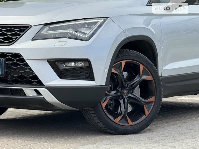 Серый Сеат Ateca, объемом двигателя 1.97 л и пробегом 135 тыс. км за 23490 $, фото 3 на Automoto.ua