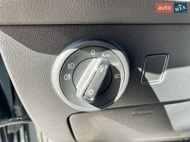 Сірий Сеат Ateca, об'ємом двигуна 1.6 л та пробігом 80 тис. км за 20400 $, фото 31 на Automoto.ua