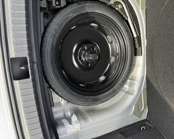 Сірий Сеат Ateca, об'ємом двигуна 1.6 л та пробігом 148 тис. км за 16800 $, фото 8 на Automoto.ua