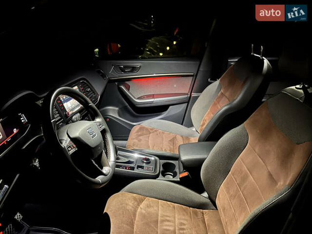 Серый Сеат Ateca, объемом двигателя 1.6 л и пробегом 84 тыс. км за 21000 $, фото 39 на Automoto.ua