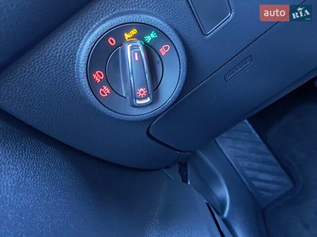 Серый Сеат Ateca, объемом двигателя 1.97 л и пробегом 181 тыс. км за 21999 $, фото 19 на Automoto.ua