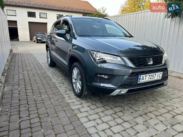 Серый Сеат Ateca, объемом двигателя 1.4 л и пробегом 92 тыс. км за 19700 $, фото 1 на Automoto.ua