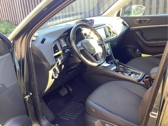 Серый Сеат Ateca, объемом двигателя 1.6 л и пробегом 62 тыс. км за 22500 $, фото 4 на Automoto.ua