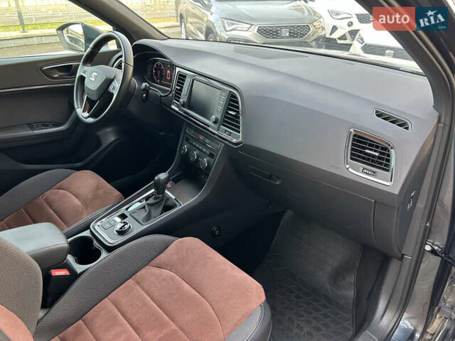Серый Сеат Ateca, объемом двигателя 1.6 л и пробегом 80 тыс. км за 19500 $, фото 20 на Automoto.ua