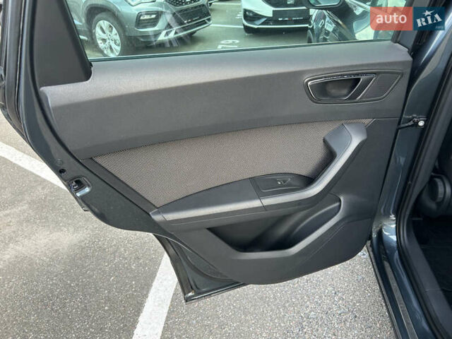 Серый Сеат Ateca, объемом двигателя 1.6 л и пробегом 80 тыс. км за 19500 $, фото 12 на Automoto.ua