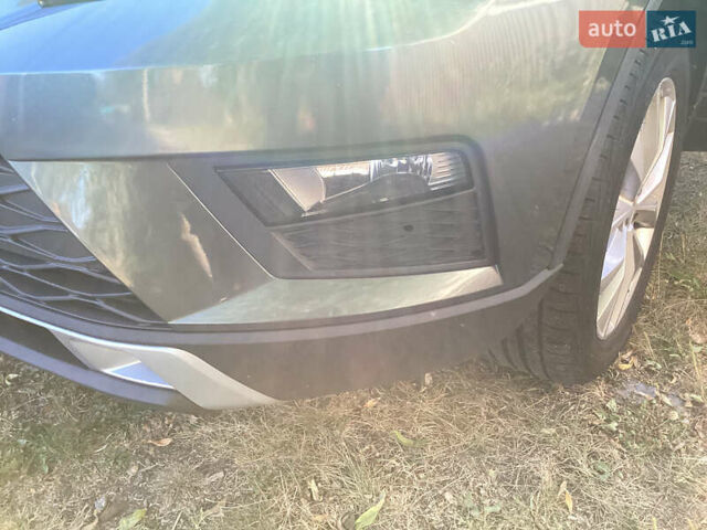 Серый Сеат Ateca, объемом двигателя 1.6 л и пробегом 62 тыс. км за 23500 $, фото 24 на Automoto.ua