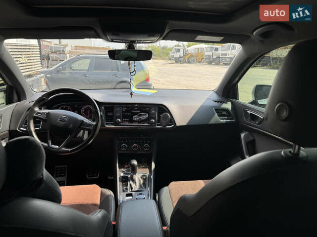 Серый Сеат Ateca, объемом двигателя 1.6 л и пробегом 185 тыс. км за 19500 $, фото 20 на Automoto.ua