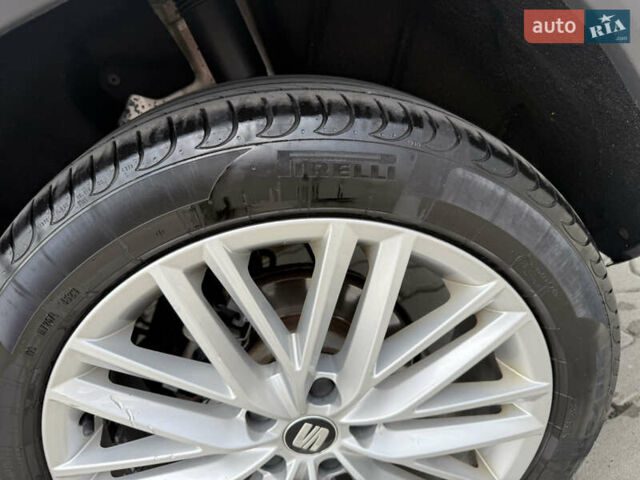 Серый Сеат Ateca, объемом двигателя 1.6 л и пробегом 205 тыс. км за 16500 $, фото 20 на Automoto.ua