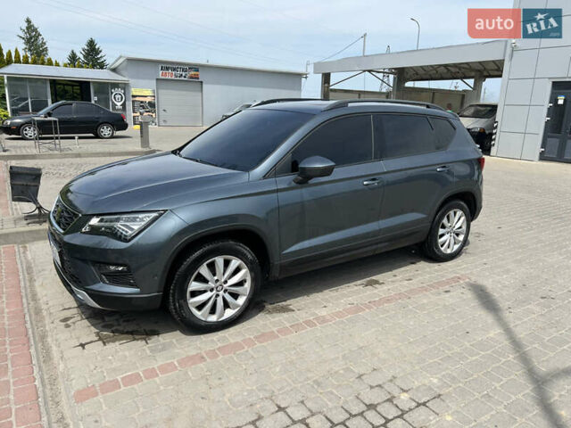 Серый Сеат Ateca, объемом двигателя 1.6 л и пробегом 268 тыс. км за 17000 $, фото 1 на Automoto.ua