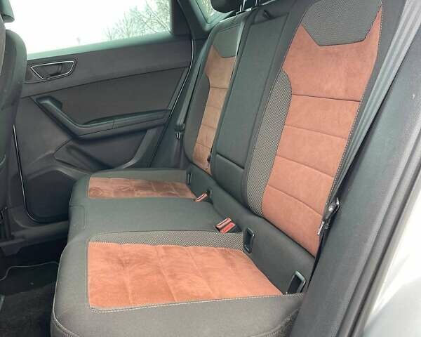 Серый Сеат Ateca, объемом двигателя 2 л и пробегом 167 тыс. км за 19100 $, фото 17 на Automoto.ua