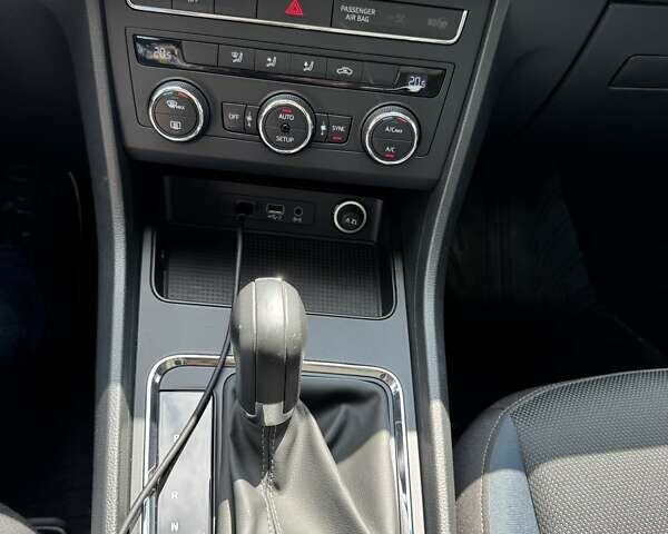 Серый Сеат Ateca, объемом двигателя 1.6 л и пробегом 56 тыс. км за 22500 $, фото 24 на Automoto.ua