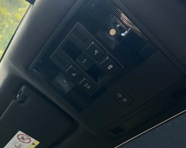 Серый Сеат Ateca, объемом двигателя 1.6 л и пробегом 168 тыс. км за 19800 $, фото 24 на Automoto.ua