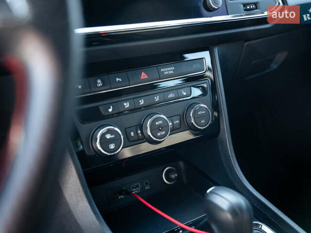Серый Сеат Ateca, объемом двигателя 1.97 л и пробегом 154 тыс. км за 23900 $, фото 28 на Automoto.ua