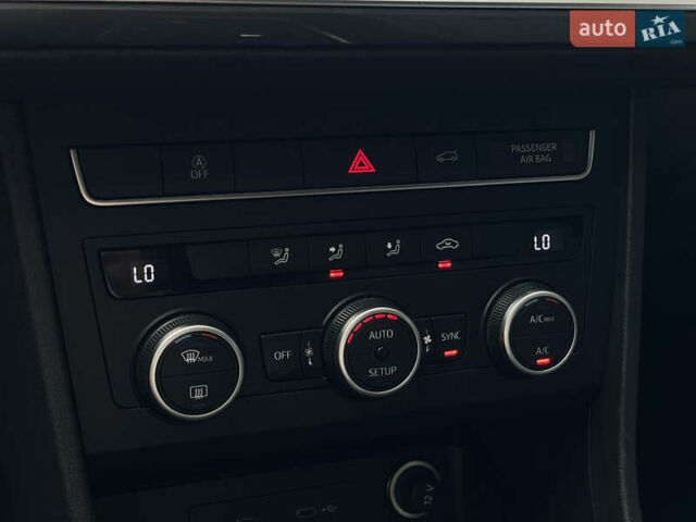 Серый Сеат Ateca, объемом двигателя 2 л и пробегом 140 тыс. км за 23999 $, фото 51 на Automoto.ua