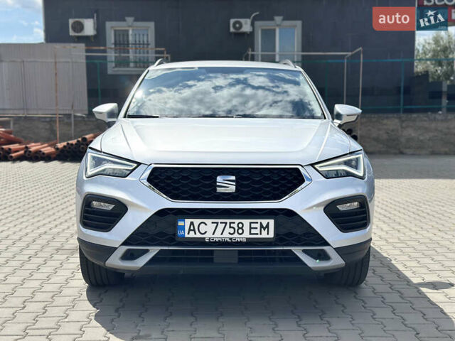 Серый Сеат Ateca, объемом двигателя 1.5 л и пробегом 61 тыс. км за 22000 $, фото 1 на Automoto.ua