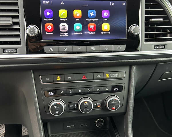 Сірий Сеат Ateca, об'ємом двигуна 1.4 л та пробігом 17 тис. км за 28500 $, фото 17 на Automoto.ua