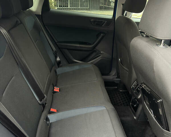 Синий Сеат Ateca, объемом двигателя 1.4 л и пробегом 60 тыс. км за 19200 $, фото 36 на Automoto.ua