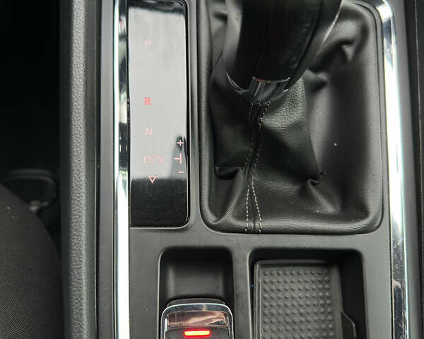 Синий Сеат Ateca, объемом двигателя 1.4 л и пробегом 60 тыс. км за 19200 $, фото 17 на Automoto.ua