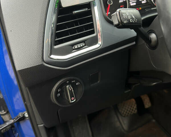 Синий Сеат Ateca, объемом двигателя 1.4 л и пробегом 60 тыс. км за 19200 $, фото 30 на Automoto.ua