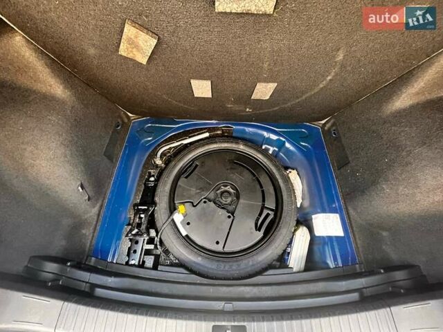 Синий Сеат Ateca, объемом двигателя 1.6 л и пробегом 35 тыс. км за 13900 $, фото 11 на Automoto.ua