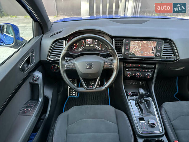 Синий Сеат Ateca, объемом двигателя 2 л и пробегом 196 тыс. км за 21800 $, фото 24 на Automoto.ua