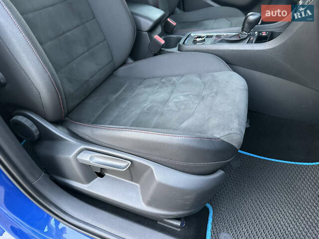 Синий Сеат Ateca, объемом двигателя 2 л и пробегом 196 тыс. км за 21800 $, фото 29 на Automoto.ua