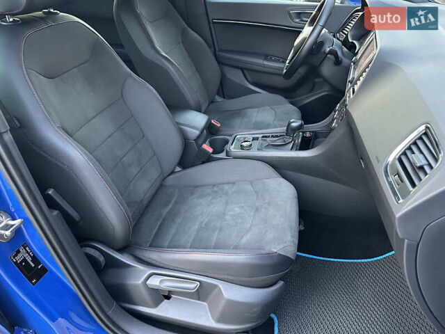 Синий Сеат Ateca, объемом двигателя 2 л и пробегом 196 тыс. км за 21800 $, фото 28 на Automoto.ua