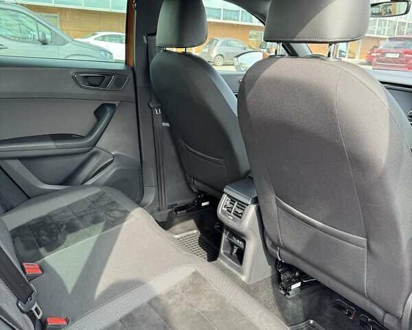 Оранжевый Сеат Ateca, объемом двигателя 1.4 л и пробегом 154 тыс. км за 20300 $, фото 6 на Automoto.ua
