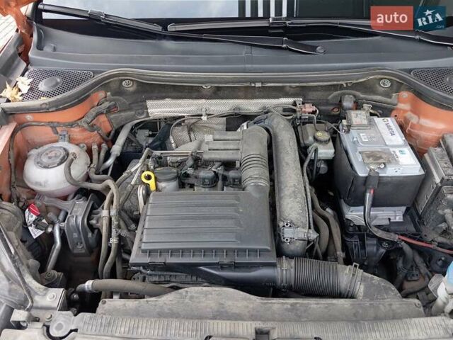 Помаранчевий Сеат Ateca, об'ємом двигуна 1.4 л та пробігом 69 тис. км за 20900 $, фото 32 на Automoto.ua