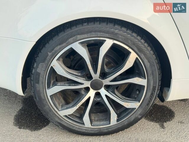 Белый Сеат Exeo ST, объемом двигателя 1.97 л и пробегом 286 тыс. км за 8000 $, фото 26 на Automoto.ua
