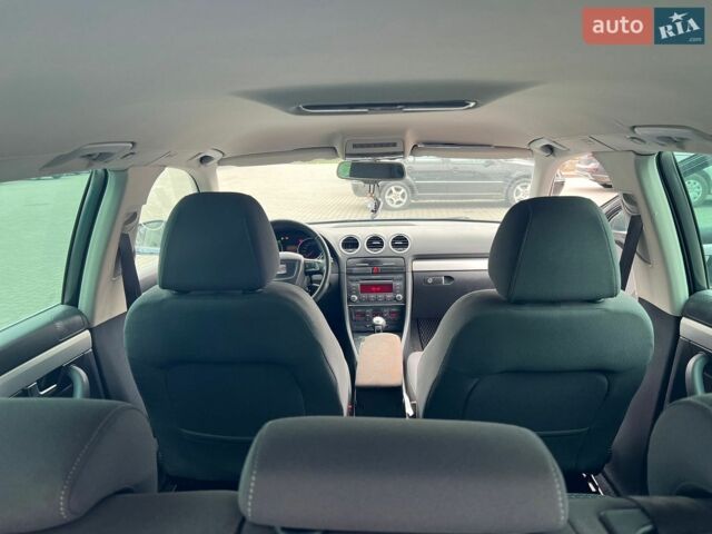 Синий Сеат Exeo ST, объемом двигателя 1.97 л и пробегом 230 тыс. км за 5899 $, фото 21 на Automoto.ua