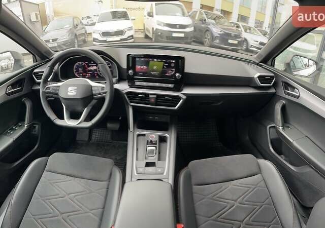 Белый Сеат Leon Sportstourer, объемом двигателя 1.5 л и пробегом 2 тыс. км за 30806 $, фото 13 на Automoto.ua