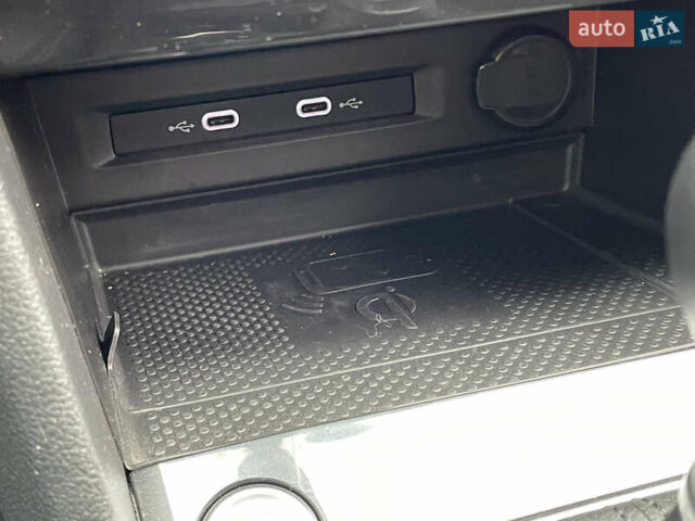 Белый Сеат Tarraco, объемом двигателя 2 л и пробегом 201 тыс. км за 26500 $, фото 53 на Automoto.ua