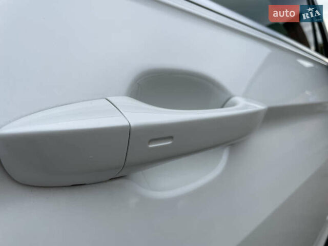 Белый Сеат Tarraco, объемом двигателя 2 л и пробегом 201 тыс. км за 26500 $, фото 27 на Automoto.ua