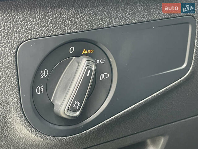 Белый Сеат Tarraco, объемом двигателя 2 л и пробегом 201 тыс. км за 26500 $, фото 43 на Automoto.ua