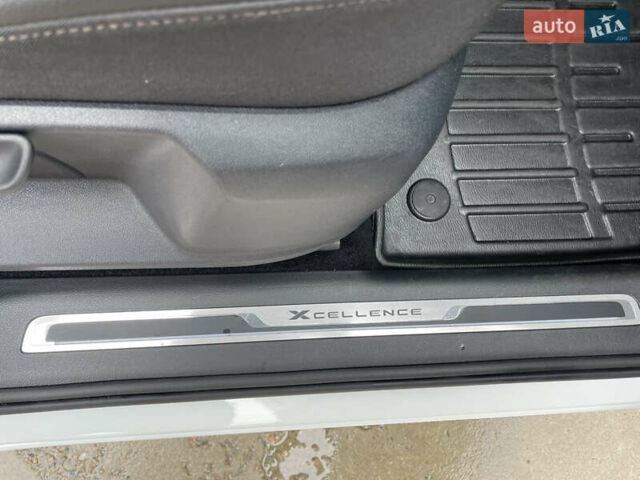 Белый Сеат Tarraco, объемом двигателя 2 л и пробегом 201 тыс. км за 26500 $, фото 48 на Automoto.ua