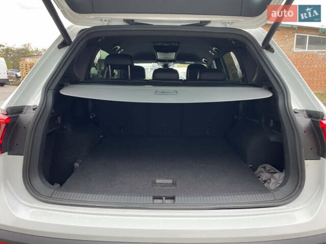 Белый Сеат Tarraco, объемом двигателя 2 л и пробегом 201 тыс. км за 26500 $, фото 68 на Automoto.ua