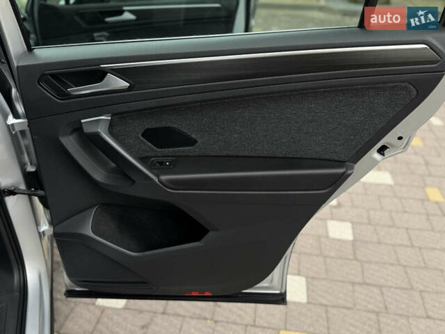 Серый Сеат Tarraco, объемом двигателя 2 л и пробегом 195 тыс. км за 29999 $, фото 123 на Automoto.ua