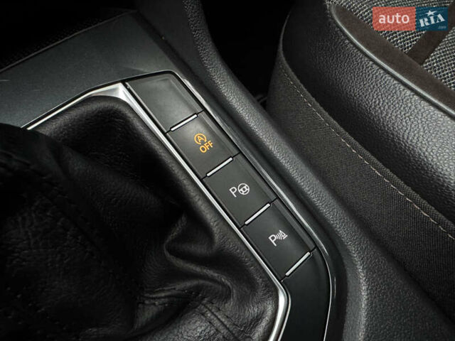 Серый Сеат Tarraco, объемом двигателя 2 л и пробегом 195 тыс. км за 29999 $, фото 160 на Automoto.ua