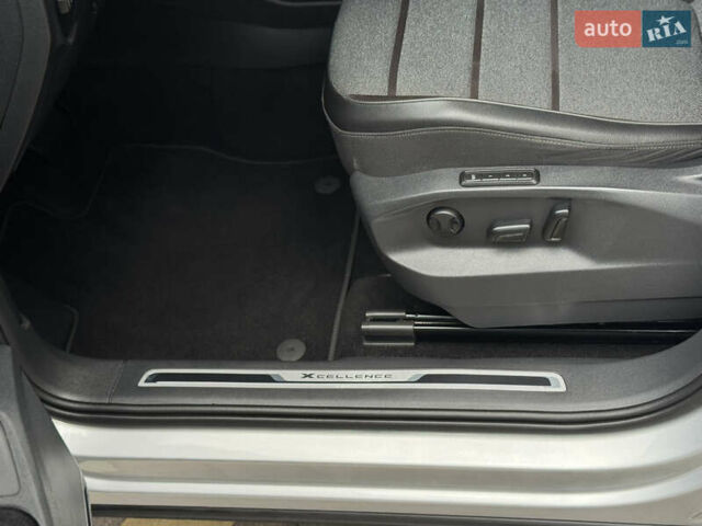 Серый Сеат Tarraco, объемом двигателя 2 л и пробегом 195 тыс. км за 29999 $, фото 220 на Automoto.ua