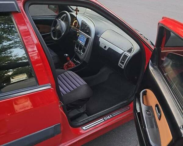 Красный СМА Maple R80, объемом двигателя 1.76 л и пробегом 170 тыс. км за 1699 $, фото 13 на Automoto.ua