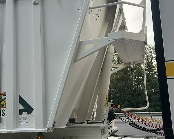 Білий СТАС С339ЦКС, об'ємом двигуна 0 л та пробігом 500 тис. км за 21571 $, фото 94 на Automoto.ua