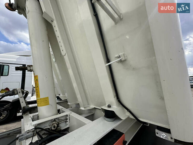 Белый СТАС S 300CX, объемом двигателя 0 л и пробегом 0 тыс. км за 39999 $, фото 18 на Automoto.ua