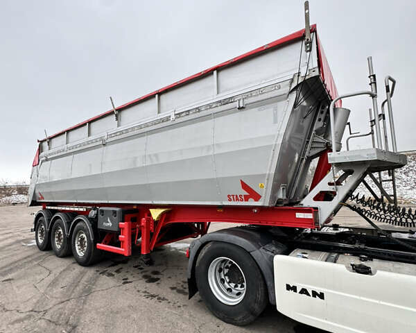 Красный СТАС S 300CX, объемом двигателя 0 л и пробегом 456 тыс. км за 21600 $, фото 5 на Automoto.ua