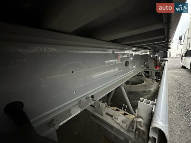 Серый СТАС S 300CX, объемом двигателя 0 л и пробегом 0 тыс. км за 34999 $, фото 14 на Automoto.ua