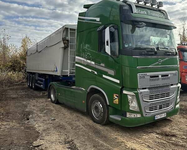 Синий СТАС S 300CX, объемом двигателя 0 л и пробегом 400 тыс. км за 29200 $, фото 1 на Automoto.ua