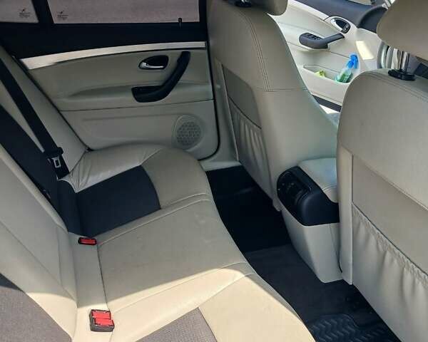Білий Сааб 9-3, об'ємом двигуна 2 л та пробігом 275 тис. км за 5800 $, фото 14 на Automoto.ua